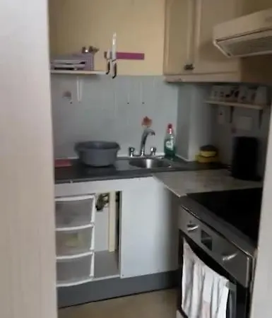Apartment Studio Short Mins Walk To City Centre